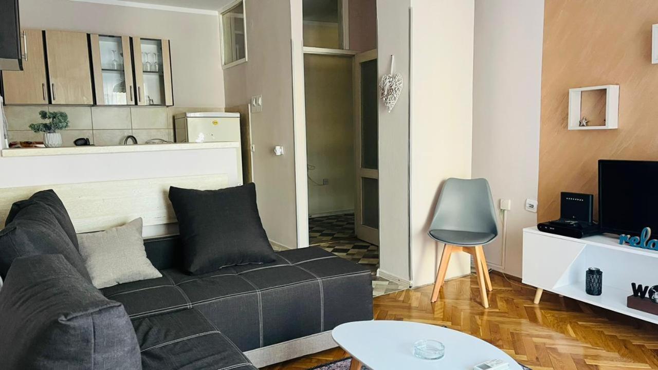 Majdini Clock Tower Apartman Podgorica Exterior photo