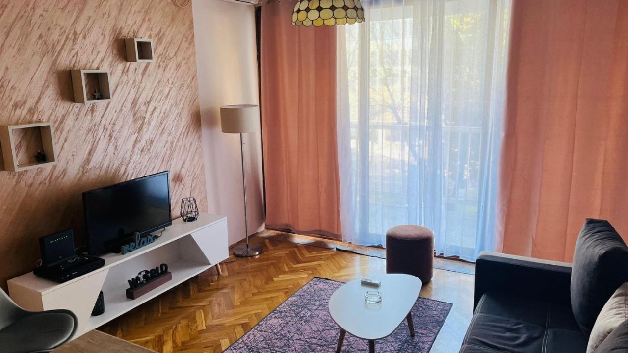 Majdini Clock Tower Apartman Podgorica Exterior photo